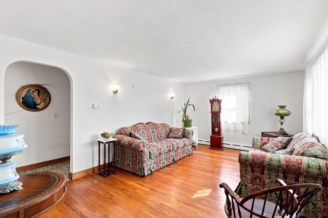 4 Washington Street, Milford, MA 01757