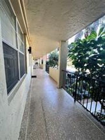 2400 NE 10th Street 205, Pompano Beach, FL 33062