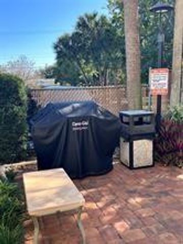 2400 NE 10th Street 205, Pompano Beach, FL 33062