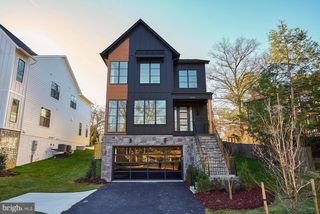 6845 CHURCHILL RD, Mclean, VA 22101