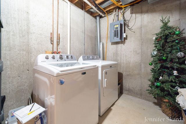 3054 Woodglen Street Nw, City Of Grand Rapids, MI 49504