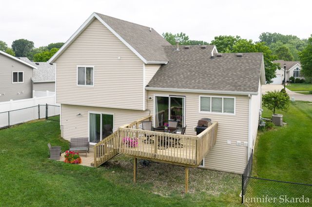 3054 Woodglen Street Nw, City Of Grand Rapids, MI 49504