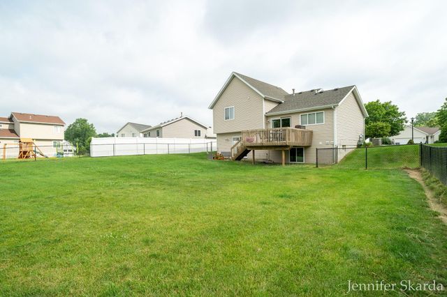 3054 Woodglen Street Nw, City Of Grand Rapids, MI 49504