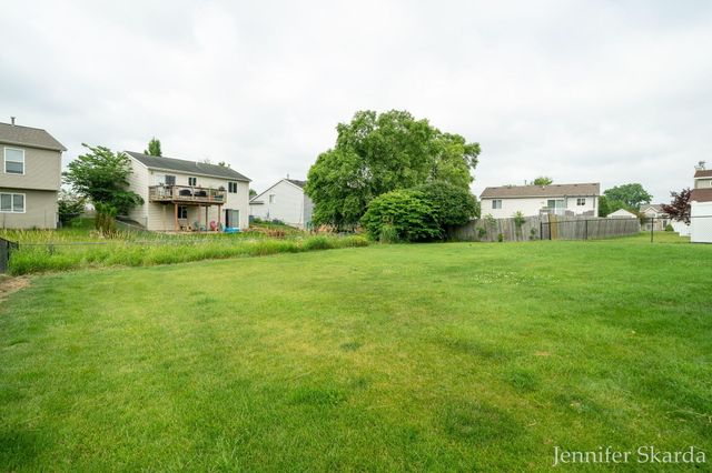 3054 Woodglen Street Nw, City Of Grand Rapids, MI 49504