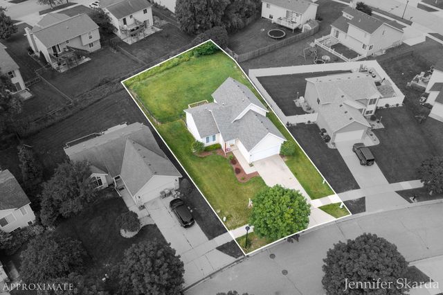 3054 Woodglen Street Nw, City Of Grand Rapids, MI 49504