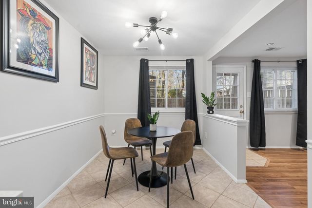 8213 CLAREMONT WOODS DR, Alexandria, VA 22309