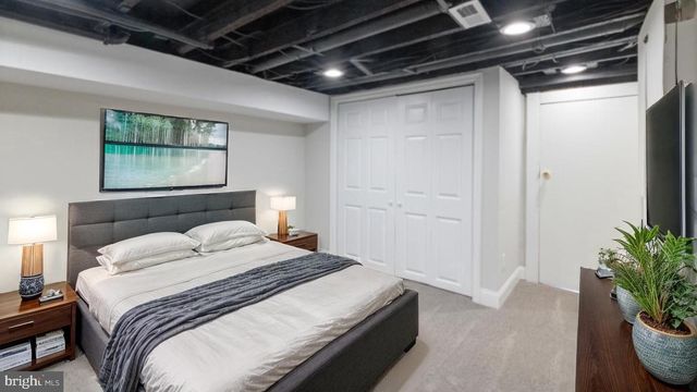 653 BARTLETT AVE, Baltimore, MD 21218