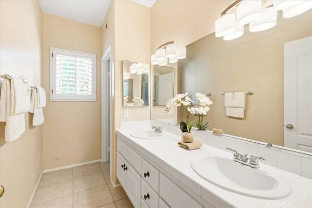 6 Tessera, Lake Forest, CA 92610