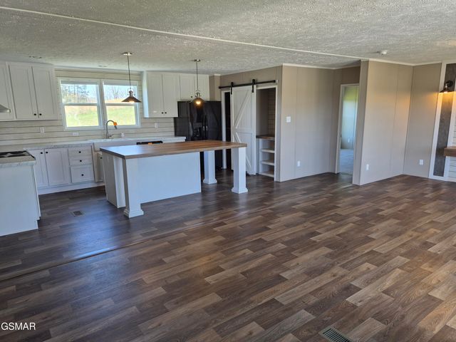 310 Bungalow Drive, Dandridge, TN 37725