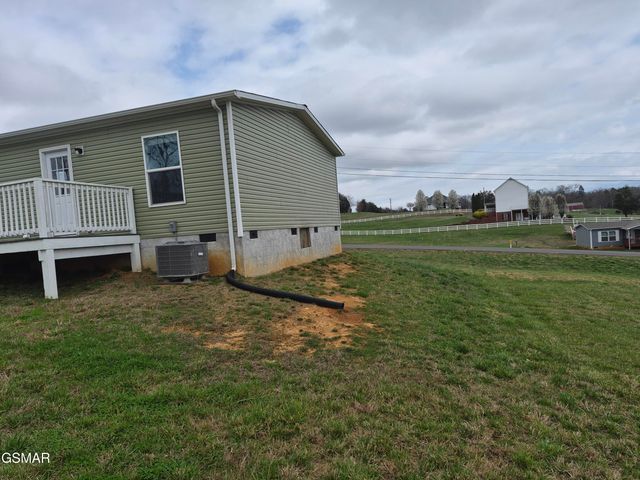 310 Bungalow Drive, Dandridge, TN 37725