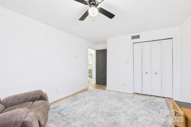 3115 Falling Creek Road NE, Hickory, NC 28601