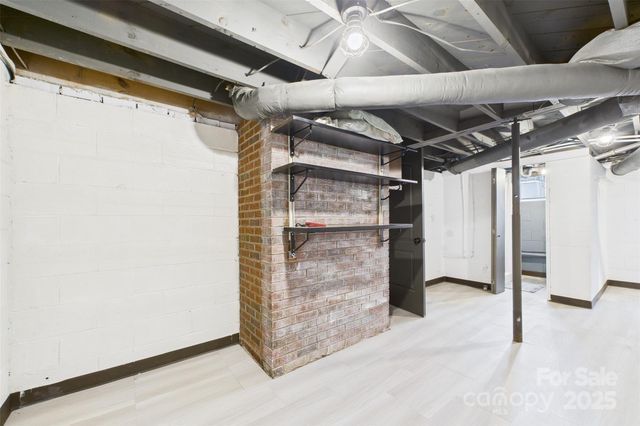 3115 Falling Creek Road NE, Hickory, NC 28601