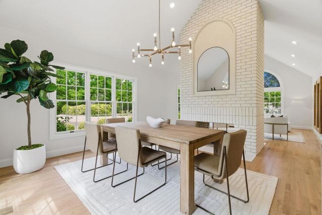 8 Almendra Lane, Los Altos, CA 94022