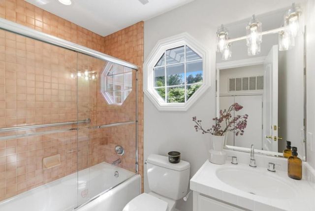 8 Almendra Lane, Los Altos, CA 94022