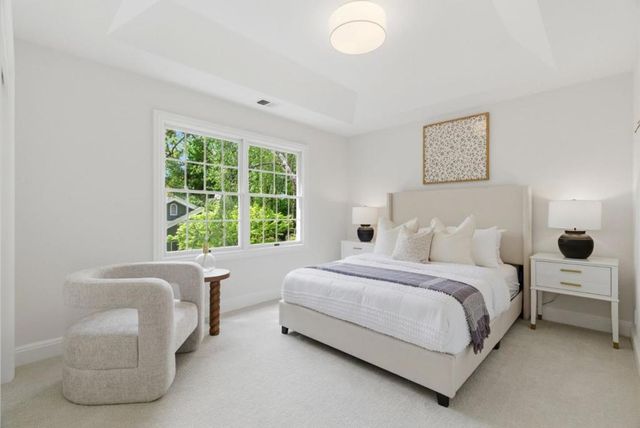 8 Almendra Lane, Los Altos, CA 94022