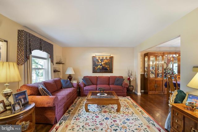 1 HAWTHORN RD, Piscataway, NJ 08854