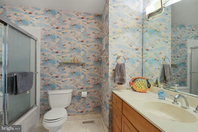 1 HAWTHORN RD, Piscataway, NJ 08854