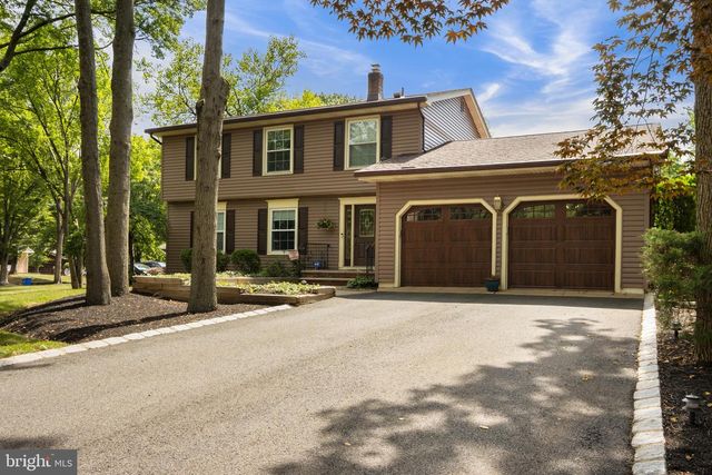 1 HAWTHORN RD, Piscataway, NJ 08854