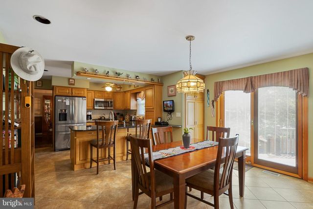 1 HAWTHORN RD, Piscataway, NJ 08854