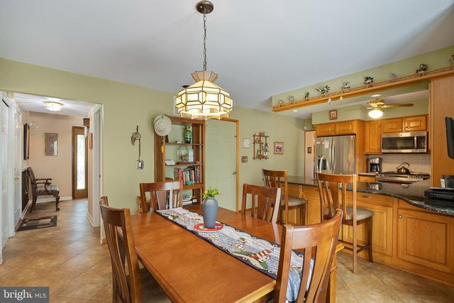 1 HAWTHORN RD, Piscataway, NJ 08854