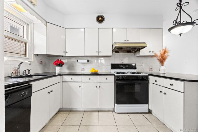 64-14 218th Street, Oakland Gardens, NY 11364