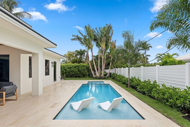1160 Emerald Drive, Riviera Beach, FL 33404