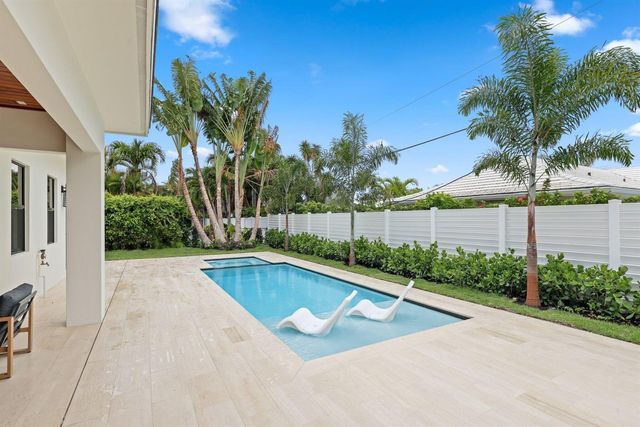 1160 Emerald Drive, Riviera Beach, FL 33404