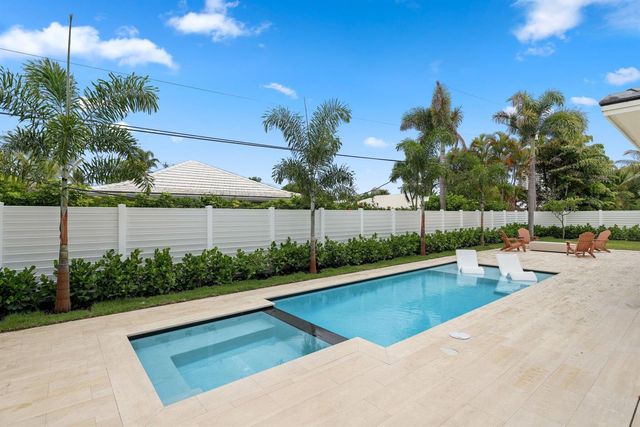 1160 Emerald Drive, Riviera Beach, FL 33404