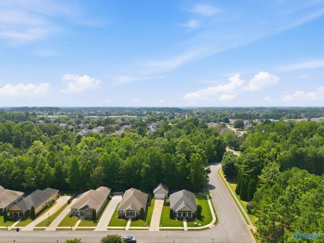 200 Grove Village Way, Madison, AL 35758
