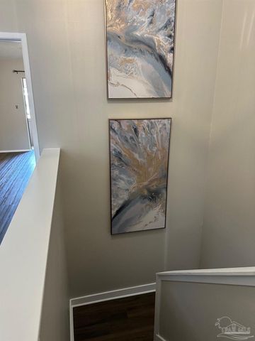 3400 Wimbledon Dr 2, Pensacola, FL 32504