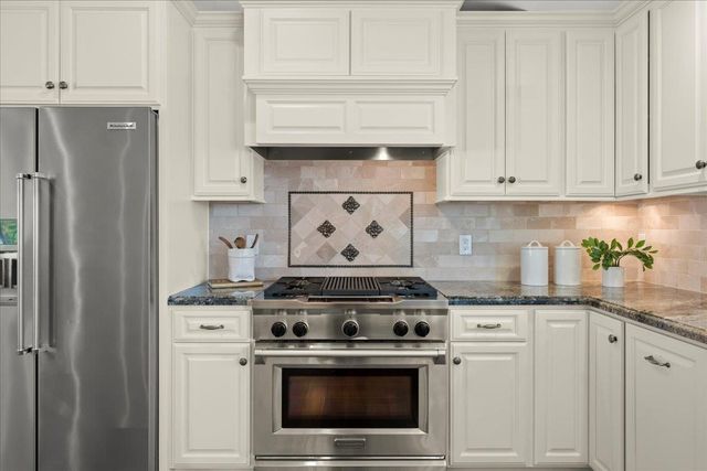 61 Willowview Ct, Danville, CA 94526