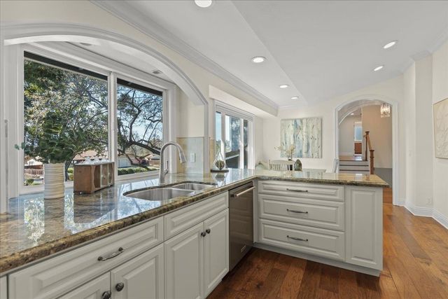 61 Willowview Ct, Danville, CA 94526