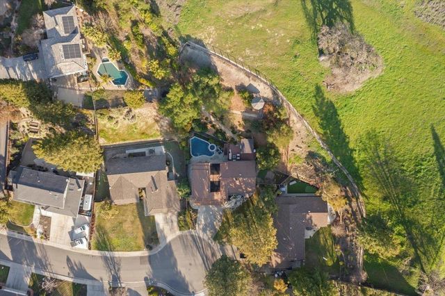 61 Willowview Ct, Danville, CA 94526