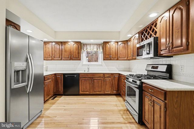 75 LONGVIEW BLVD, Gettysburg, PA 17325