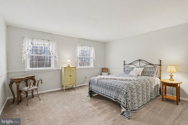 75 LONGVIEW BLVD, Gettysburg, PA 17325