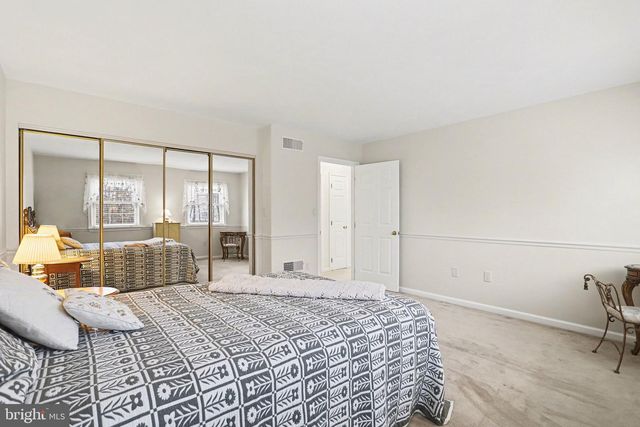 75 LONGVIEW BLVD, Gettysburg, PA 17325