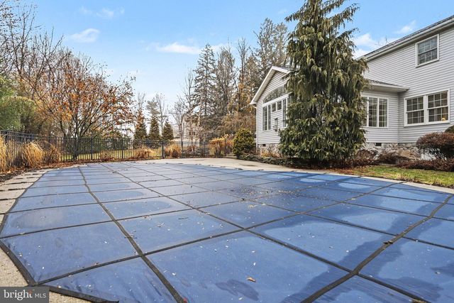 75 LONGVIEW BLVD, Gettysburg, PA 17325