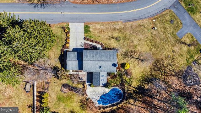 75 LONGVIEW BLVD, Gettysburg, PA 17325