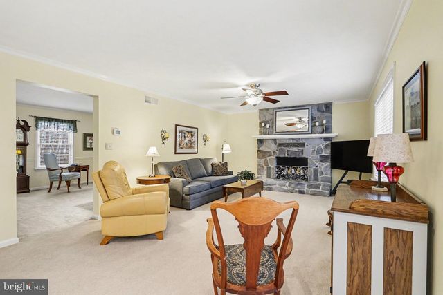 75 LONGVIEW BLVD, Gettysburg, PA 17325