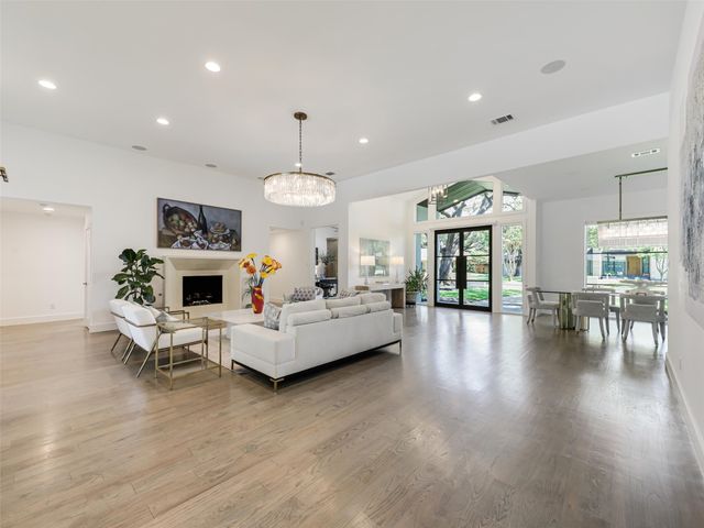 4139 Allencrest Lane, Dallas, TX 75244