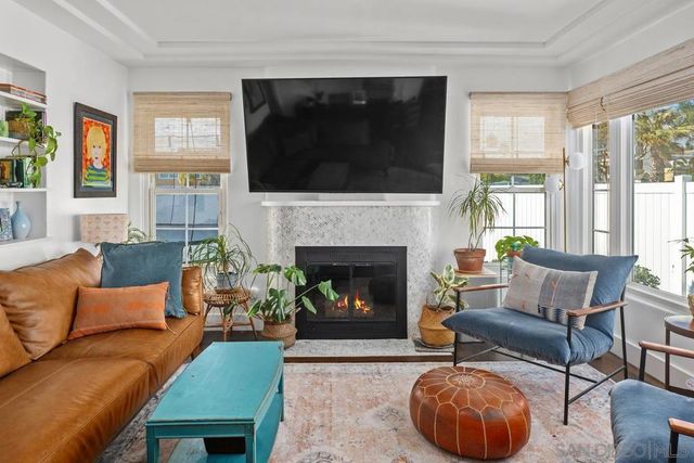 800 3rd St, Coronado, CA 92118