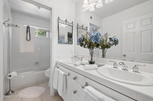 24587 Lola Lane, Newhall, CA 91321