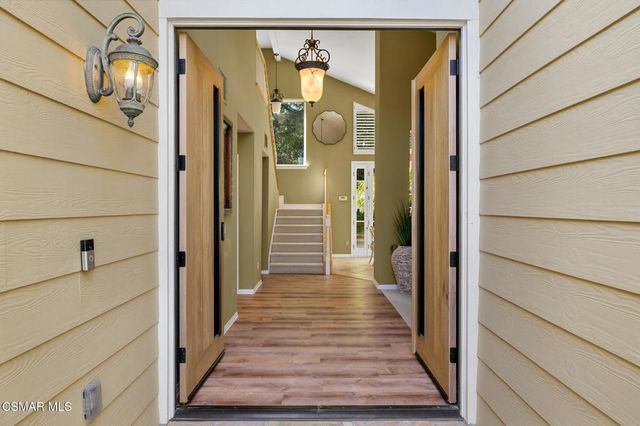 24587 Lola Lane, Newhall, CA 91321