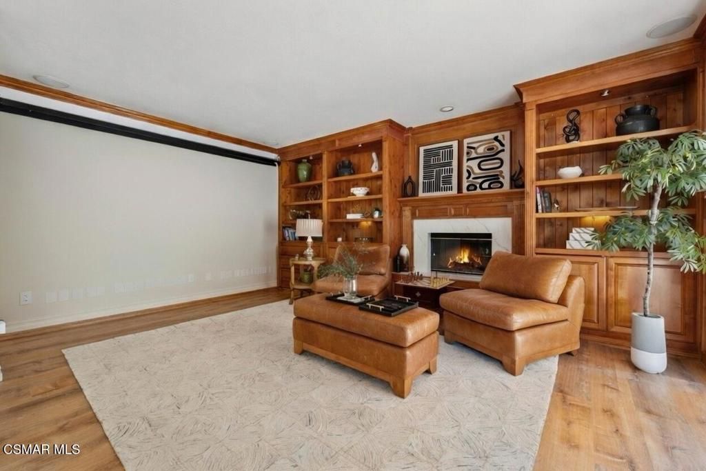 Image 16 of property listing at 24587 Lola Lane, Newhall, CA 91321