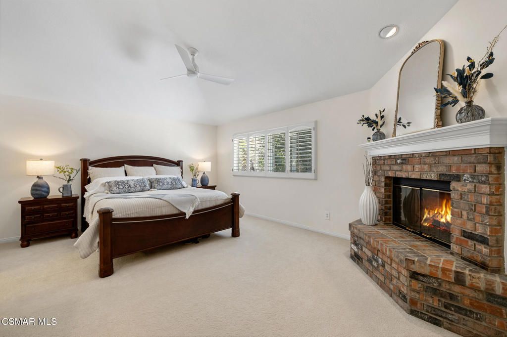 Image 39 of property listing at 24587 Lola Lane, Newhall, CA 91321