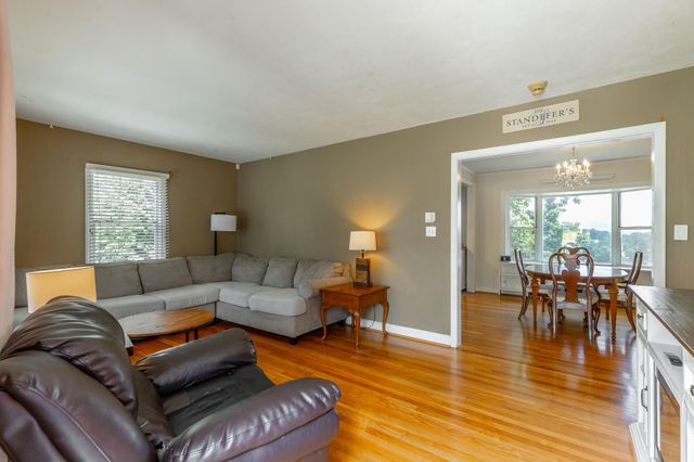 1127 Valentine Circle, Chattanooga, TN 37405