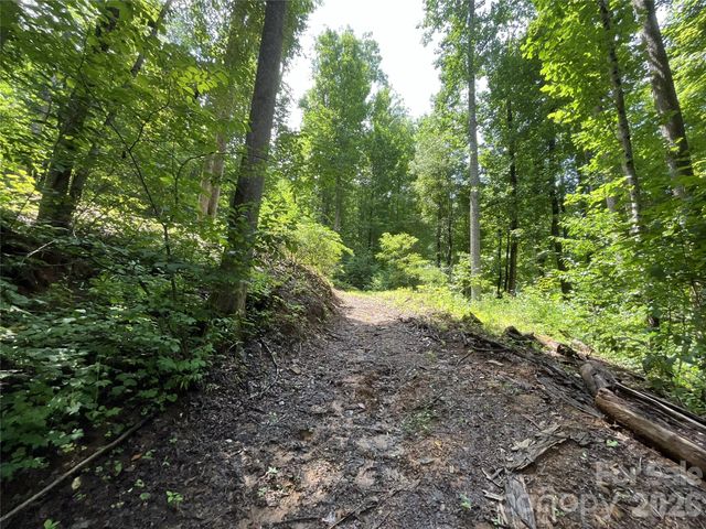 618 Dark Ridge Road, Sylva, NC 28779