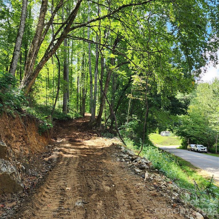 618 Dark Ridge Road, Sylva, NC 28779