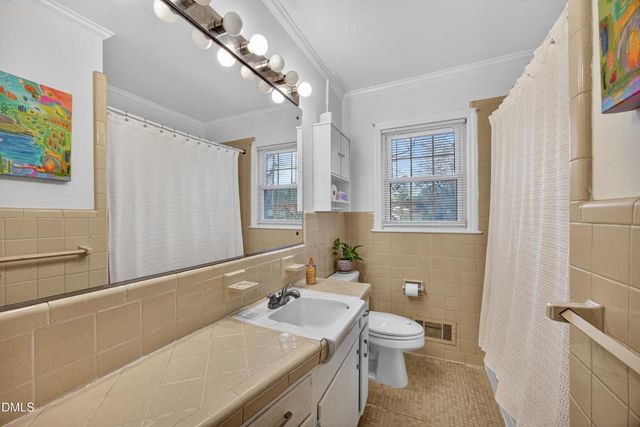 1204 Cary Street, Burlington, NC 27215