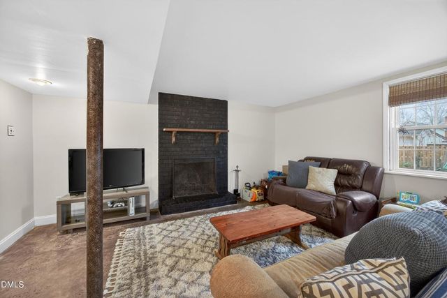 1204 Cary Street, Burlington, NC 27215